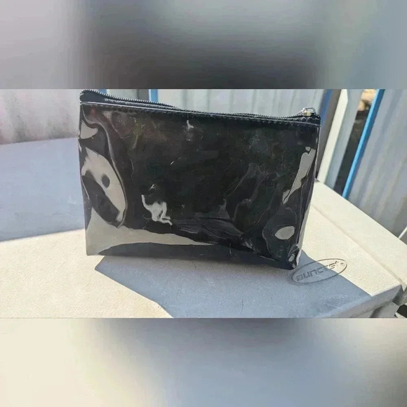 Plastic Hello Dog Women's Or Girls Makeup Bag (EUC) - Picture 3 of 8